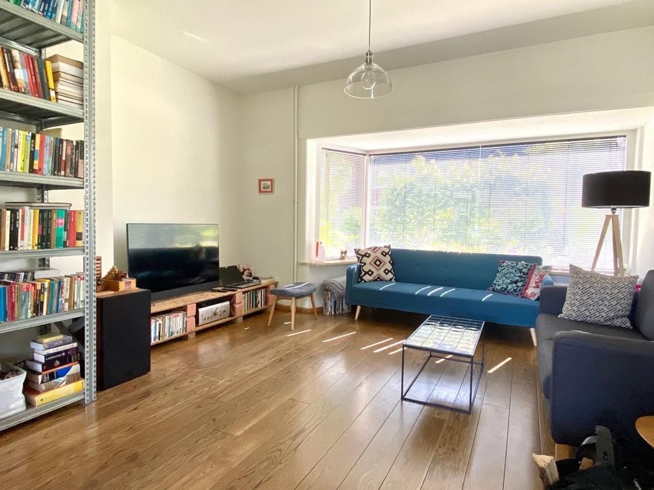 Jaren '30 gezinswoning met 5 slaapkamers in Hilversum Zuid - Afbeelding 4