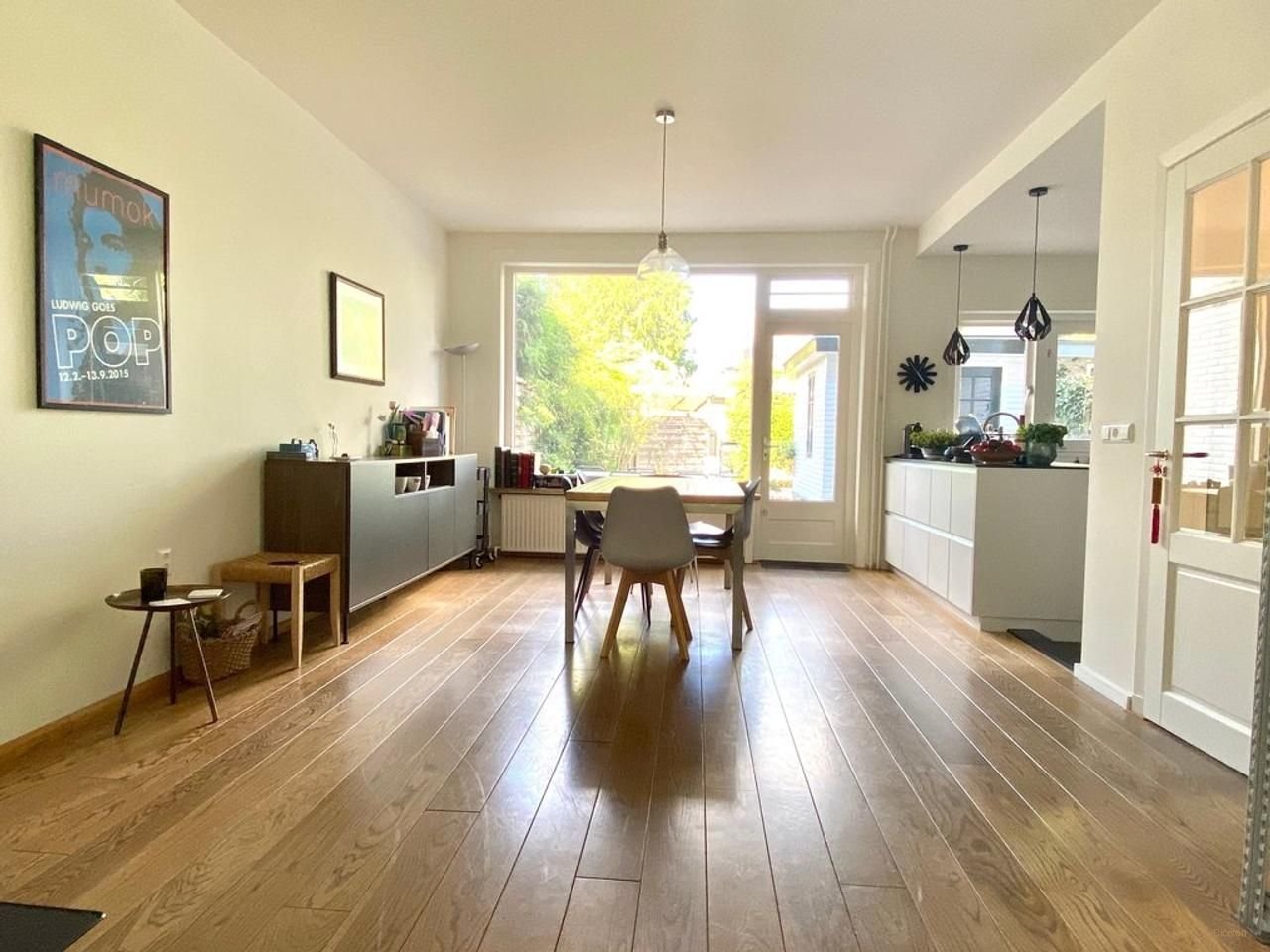 Jaren '30 gezinswoning met 5 slaapkamers in Hilversum Zuid - Afbeelding 5