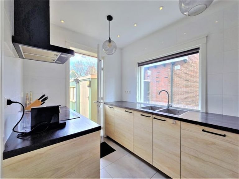 Vrijstaand wonen met tuin in Kadoelen - Afbeelding 11