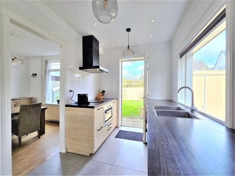 Vrijstaand wonen met tuin in Kadoelen - Afbeelding 12