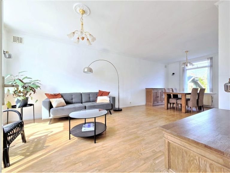 Vrijstaand wonen met tuin in Kadoelen - Afbeelding 3