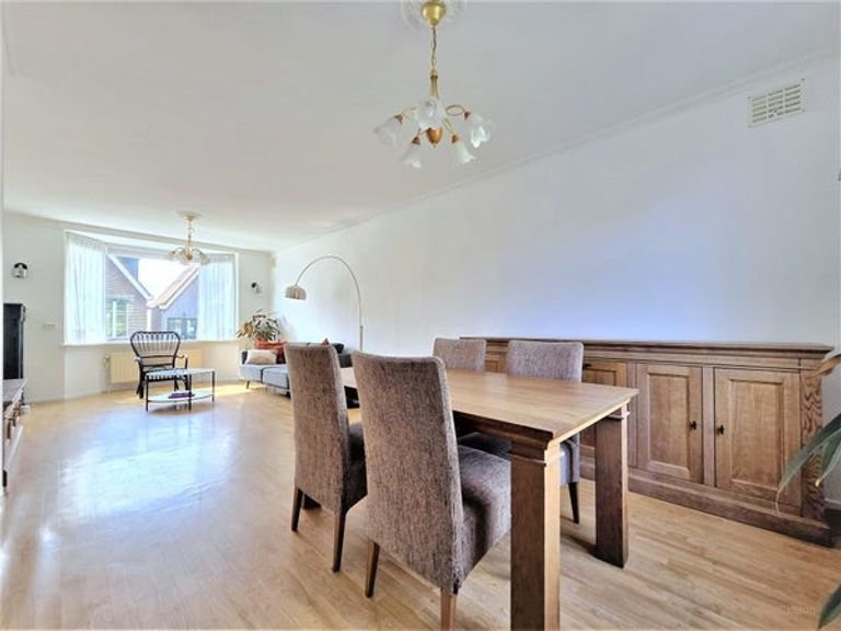 Vrijstaand wonen met tuin in Kadoelen - Afbeelding 9