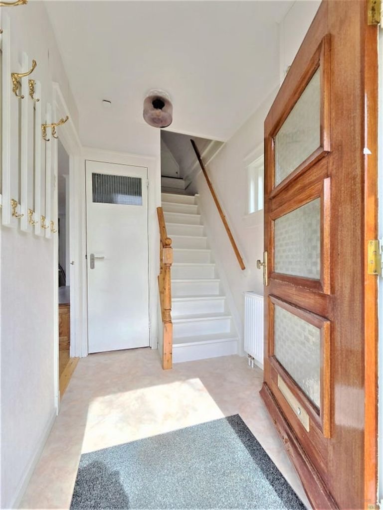 Vrijstaand wonen met tuin in Kadoelen - Afbeelding 2