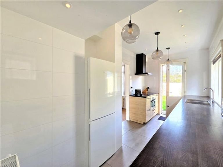 Vrijstaand wonen met tuin in Kadoelen - Afbeelding 13