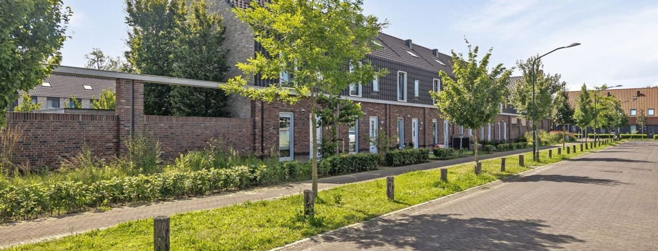 Modern house with garden in Veghel - Image 2