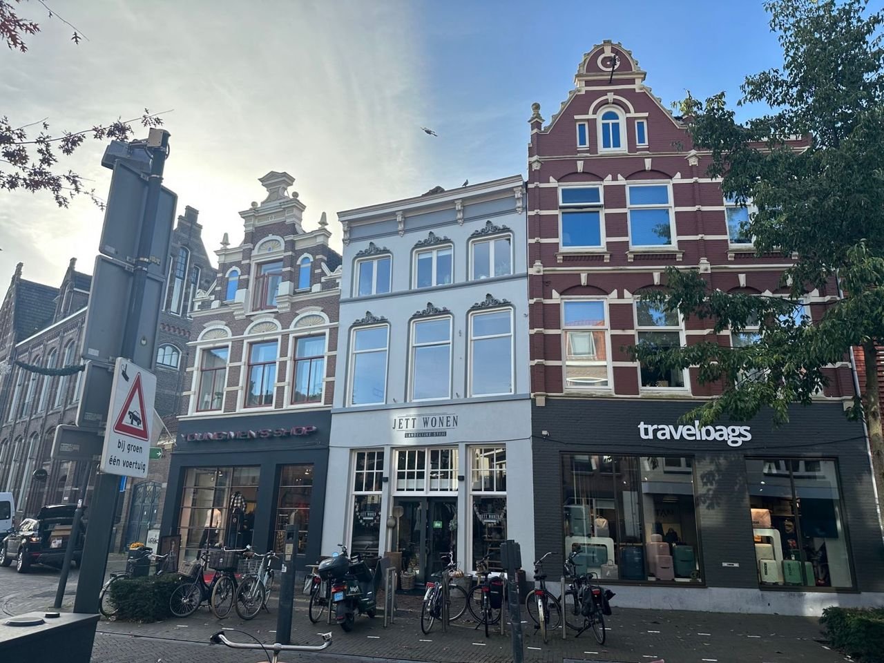 Apartment with 40 m² roof terrace in Zwolle - Image 1