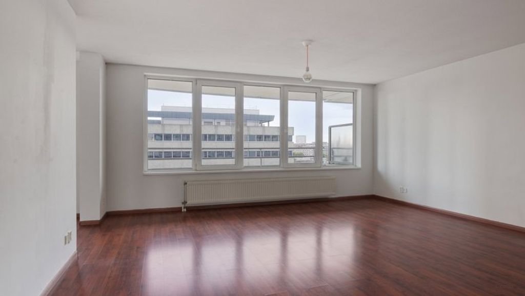 94 m2 with balcony on the Amstel - Image 2