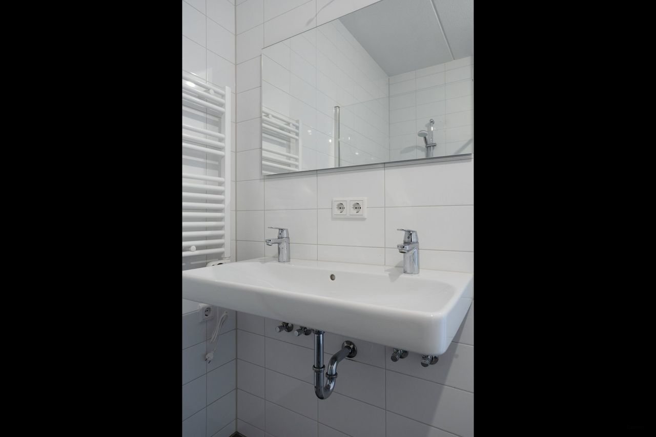 Energy-efficient 121 m² house with 4 bedrooms in Almere - Image 7