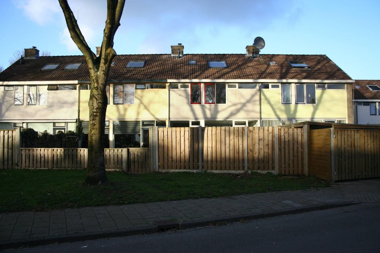 150 m2 living space with 4 bedrooms - Image 1