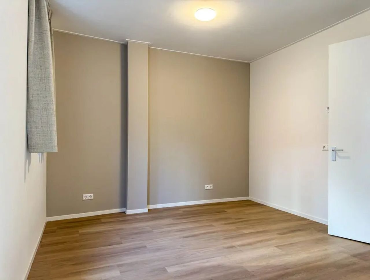 Gerenoveerde benedenwoning met tuin - Afbeelding 8