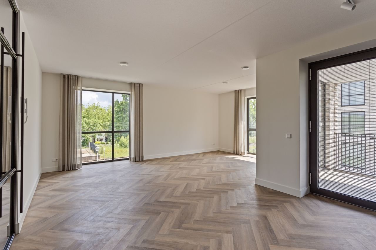 3-kamerappartement met balkon en 2 parkeerplekken - Afbeelding 8