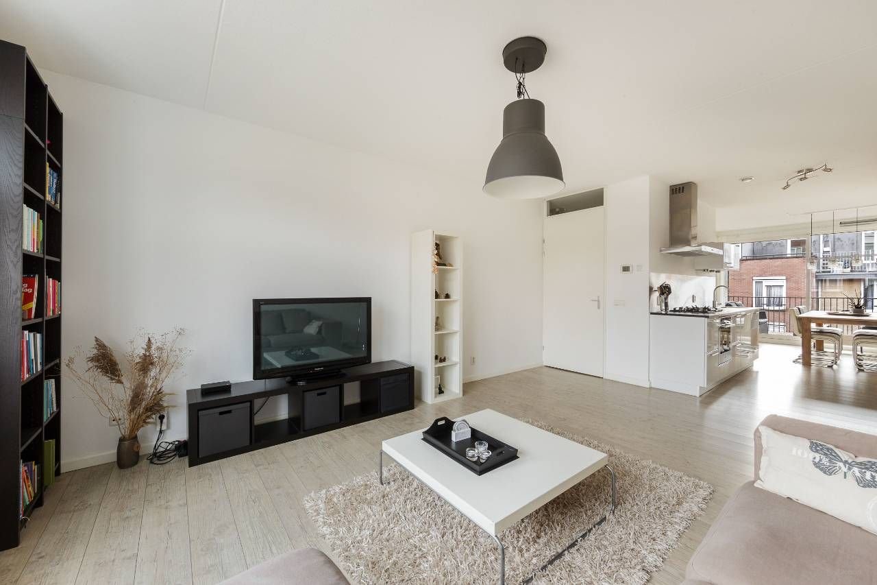 Gemeubileerd 3-kamerappartement met balkon - Afbeelding 8