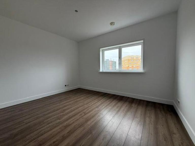 A+ apartment on the 11th floor in Noord - Image 7