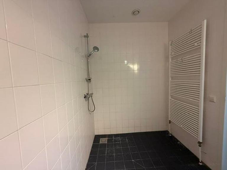 A+ apartment on the 11th floor in Noord - Image 11