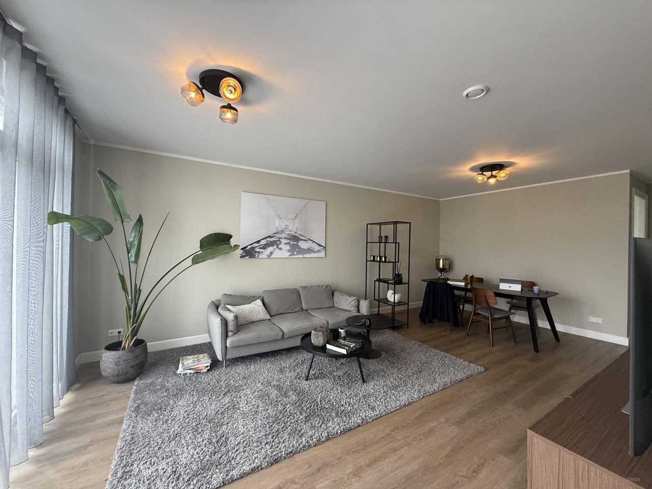 3-kamerappartement met 2 balkons - Afbeelding 2