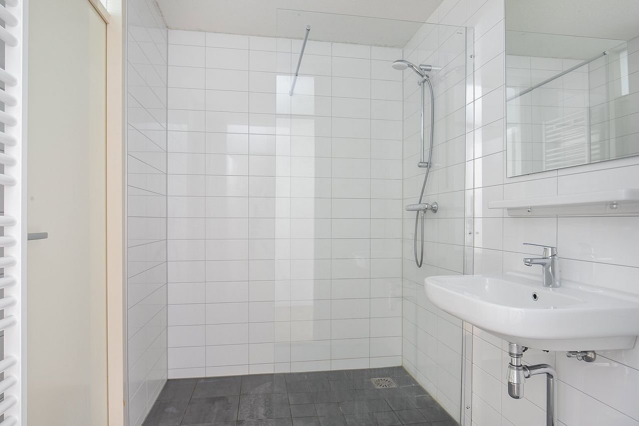 3-room apartment with balcony - Image 11