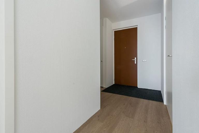 Apartment with balcony and parking in Maastricht - Image 5