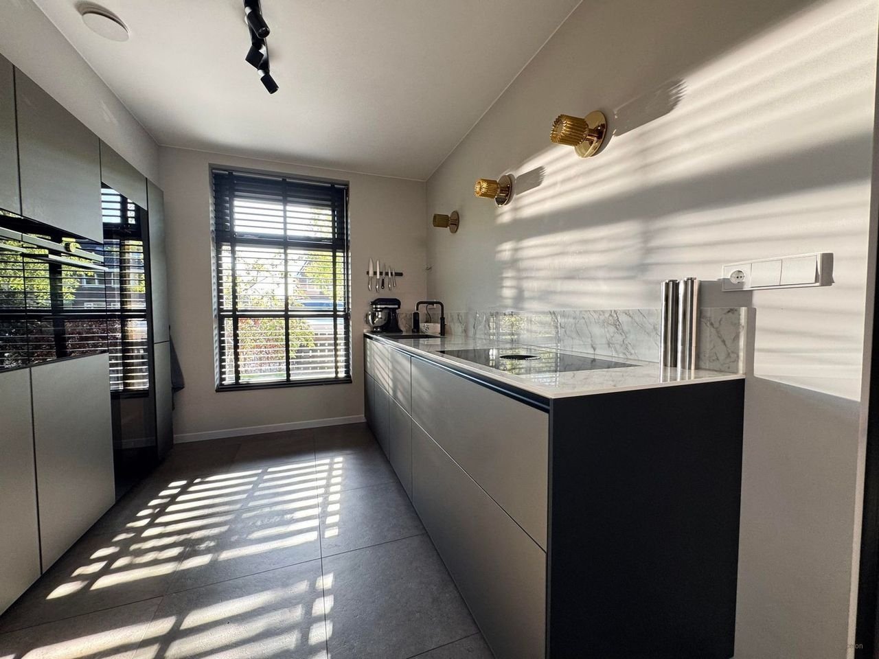 Hoekwoning met 4 slaapkamers en tuin - Afbeelding 17