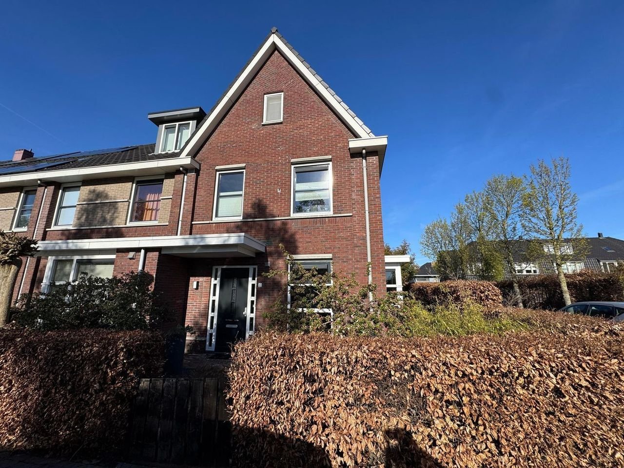 Hoekwoning met 4 slaapkamers en tuin - Afbeelding 2