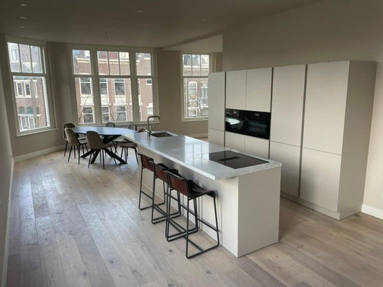 140 m2 living space in Kralingen - Image 1