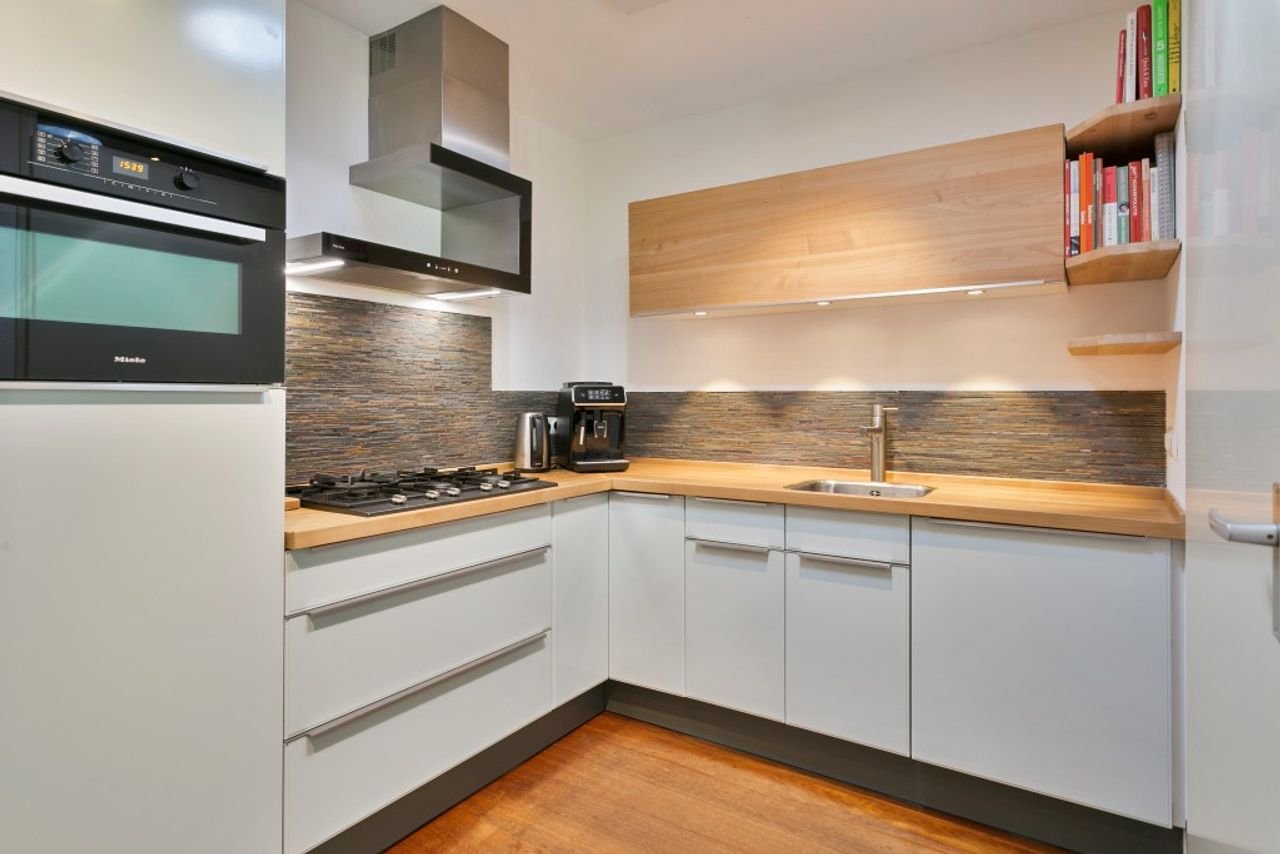 Huis met 3 slaapkamers en garage - Afbeelding 9