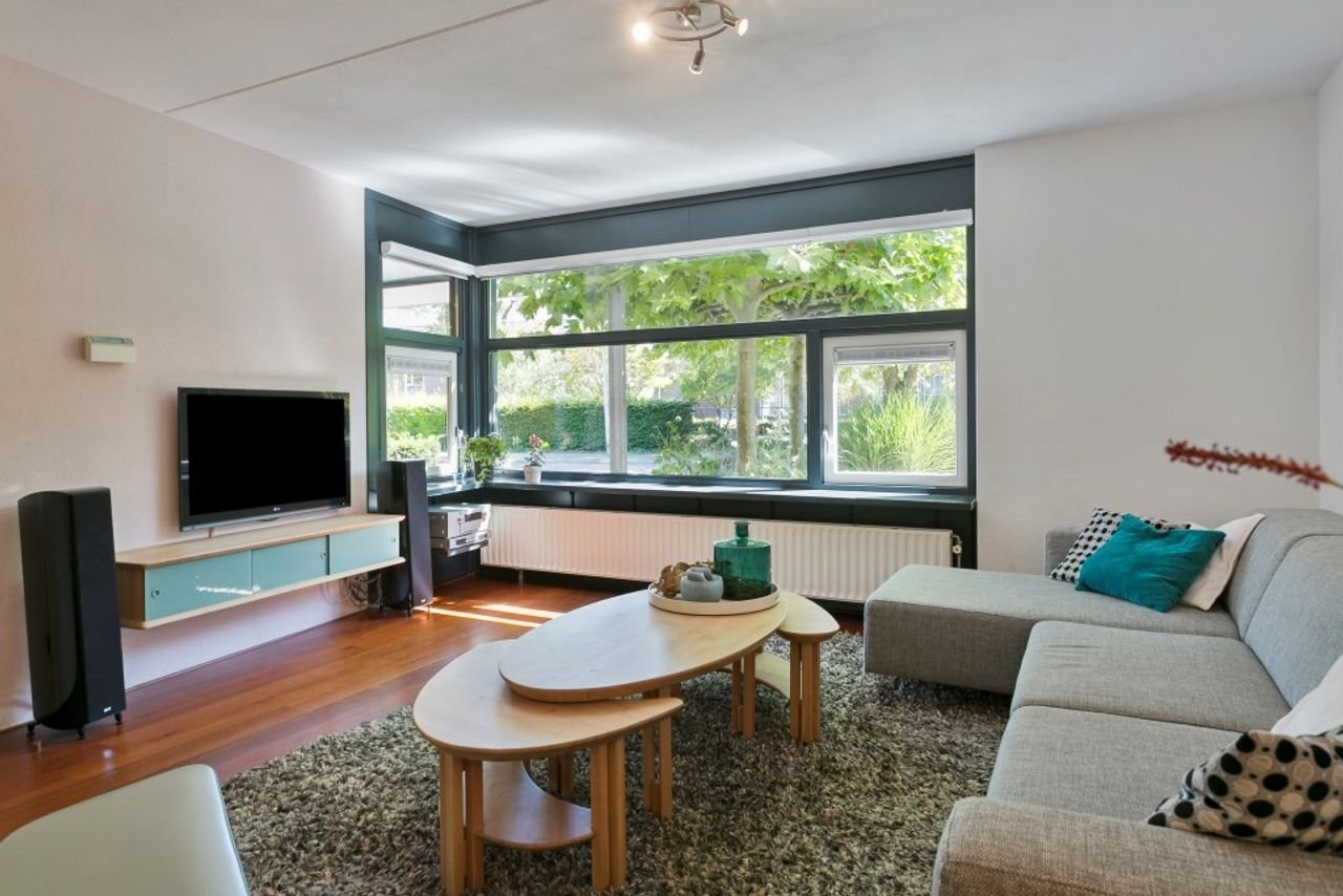 Huis met 3 slaapkamers en garage - Afbeelding 3