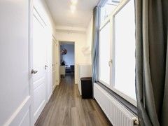 Furnished apartment with roof terrace - Image 11