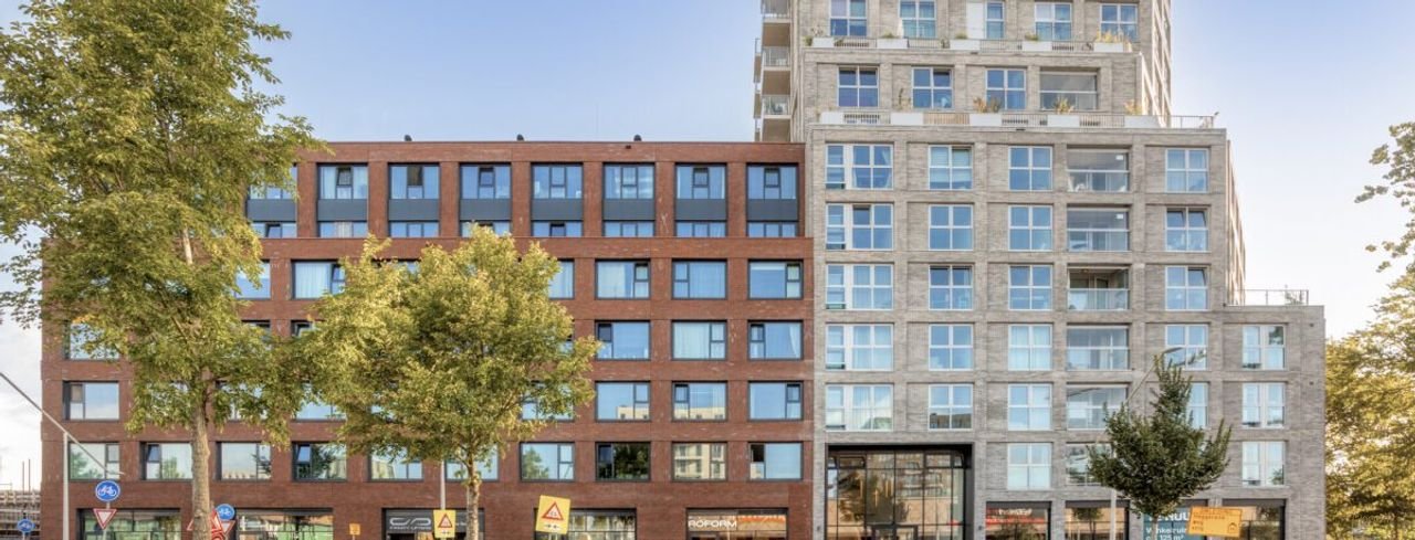 Lichte studio op de 4e in Amsterdam-Noord - Afbeelding 2