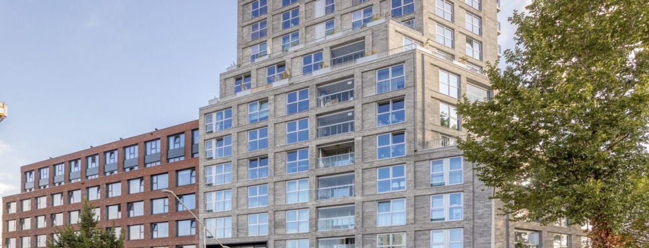 Lichte studio op de 4e in Amsterdam-Noord - Afbeelding 1