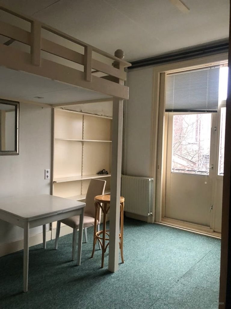 Room of 20 m² with balcony in Spijkerbuurt - Image 1