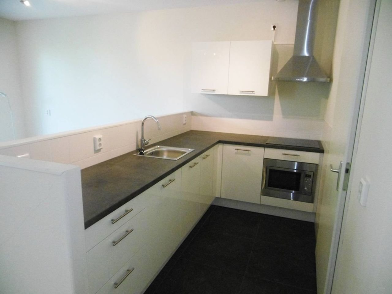 2-slaapkamerappartement met uitzicht - Afbeelding 2