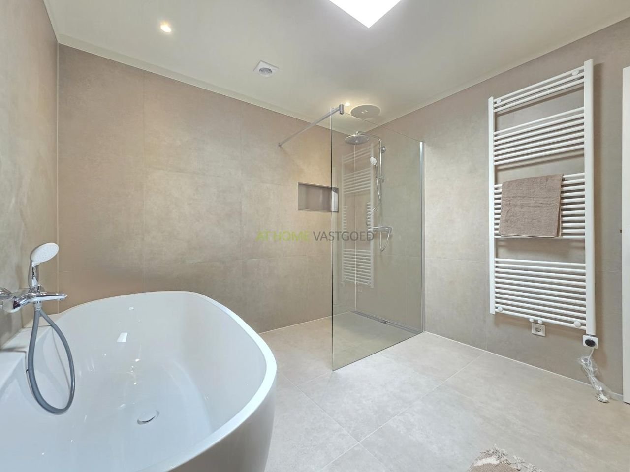 Gemeubileerd 4-kamerappartement in hartje Terneuzen - Afbeelding 14