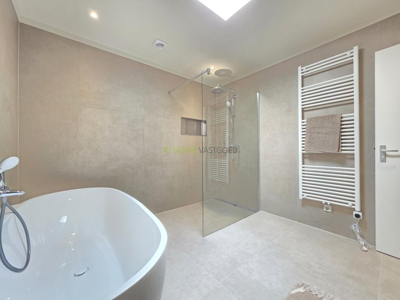 Gemeubileerd 4-kamerappartement in hartje Terneuzen - Afbeelding 13