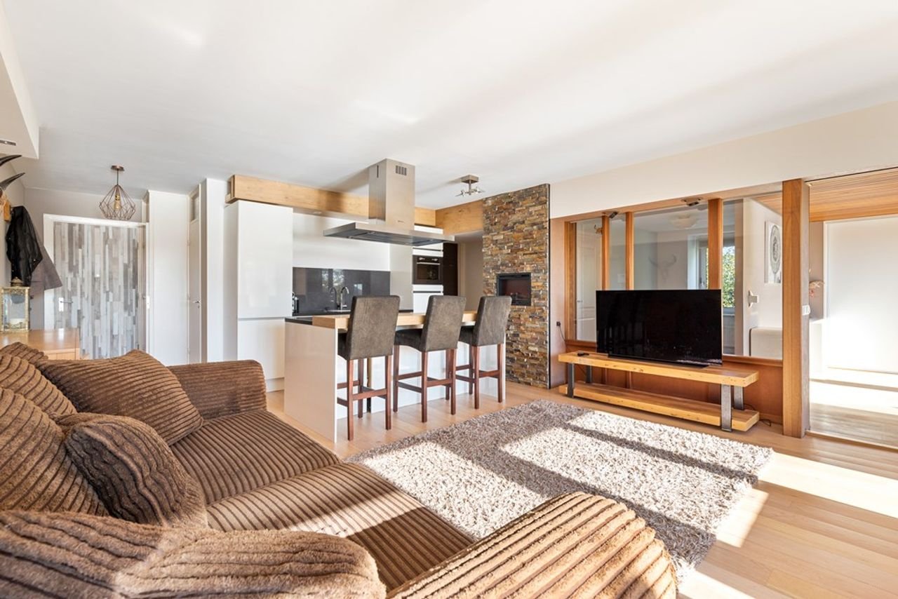 170 m² with views of the Sloterplas - Image 1