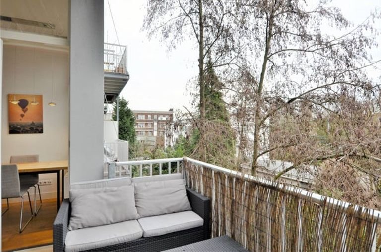 Furnished 2-bedroom apartment with balcony - Image 12