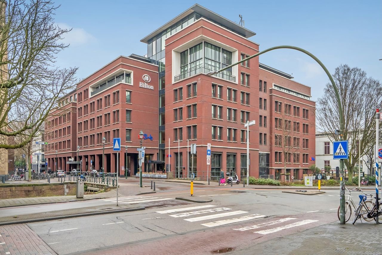 150 m² apartment with large terrace - Image 1