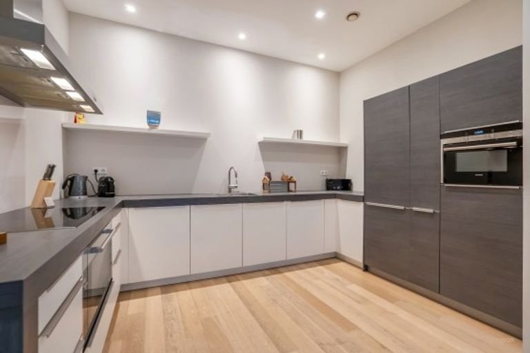 150 m² apartment with large terrace - Image 3
