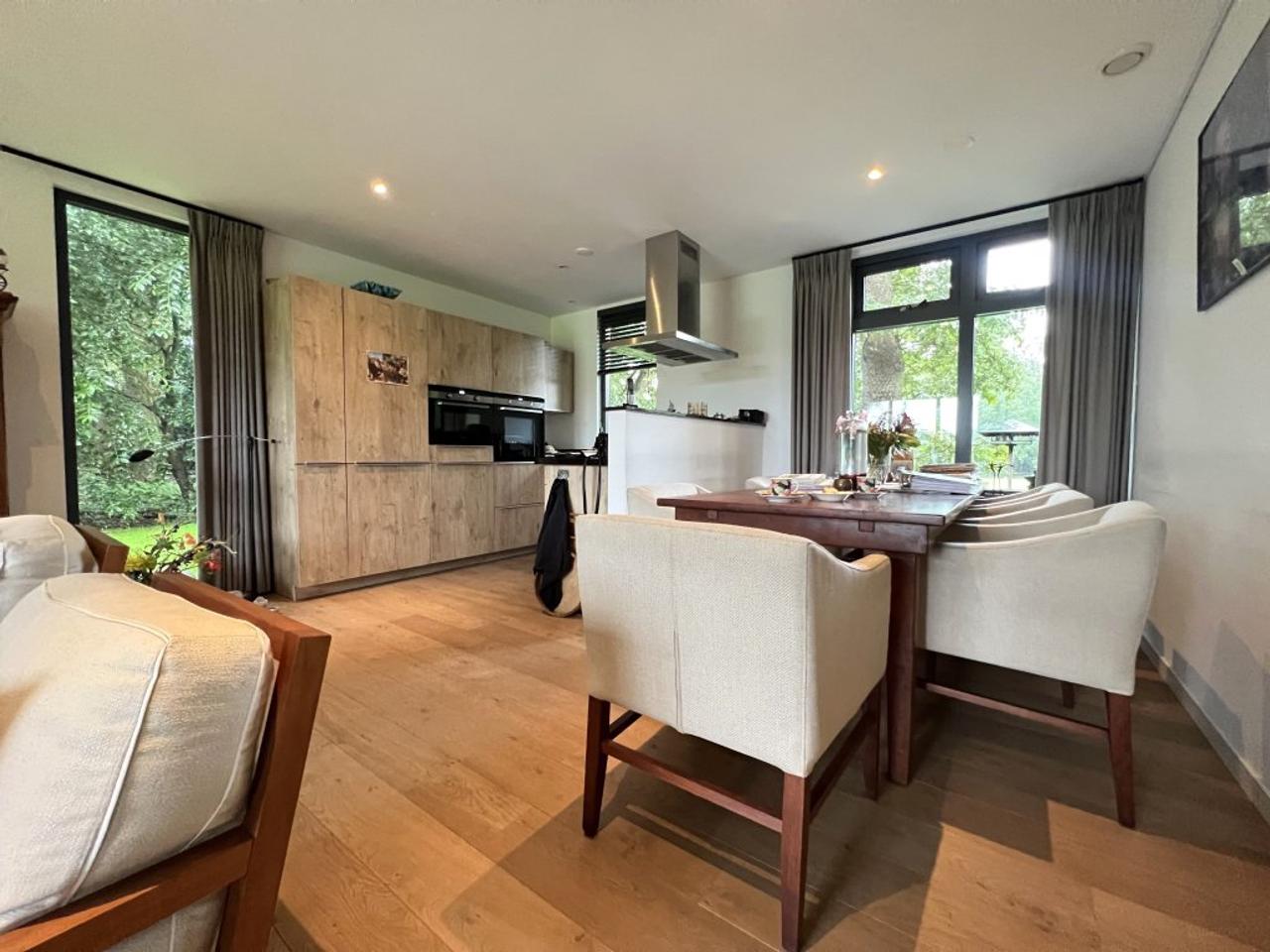 Detached Bungalow with 2 Bathrooms - Image 5