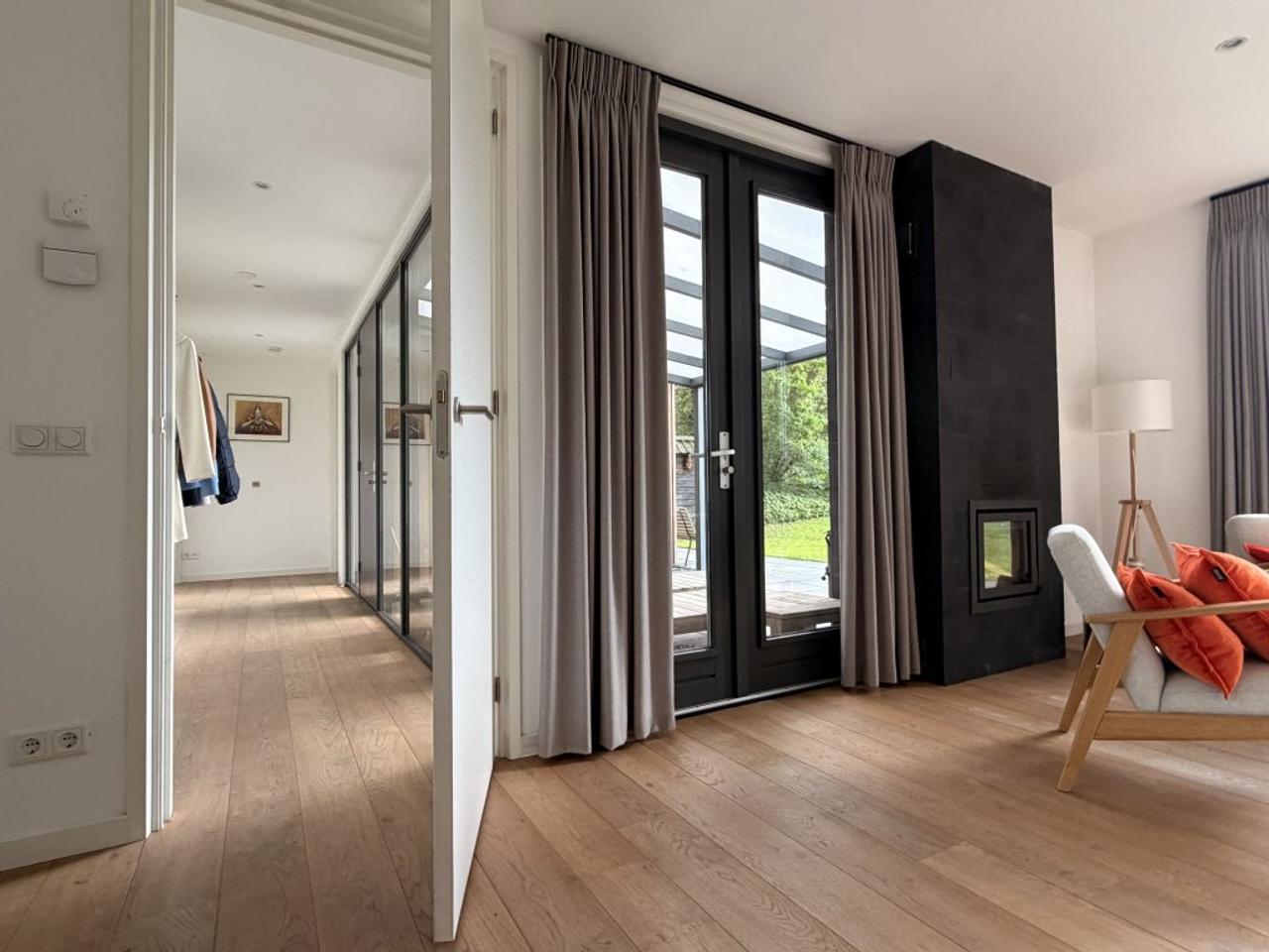Detached Bungalow with 2 Bathrooms - Image 7