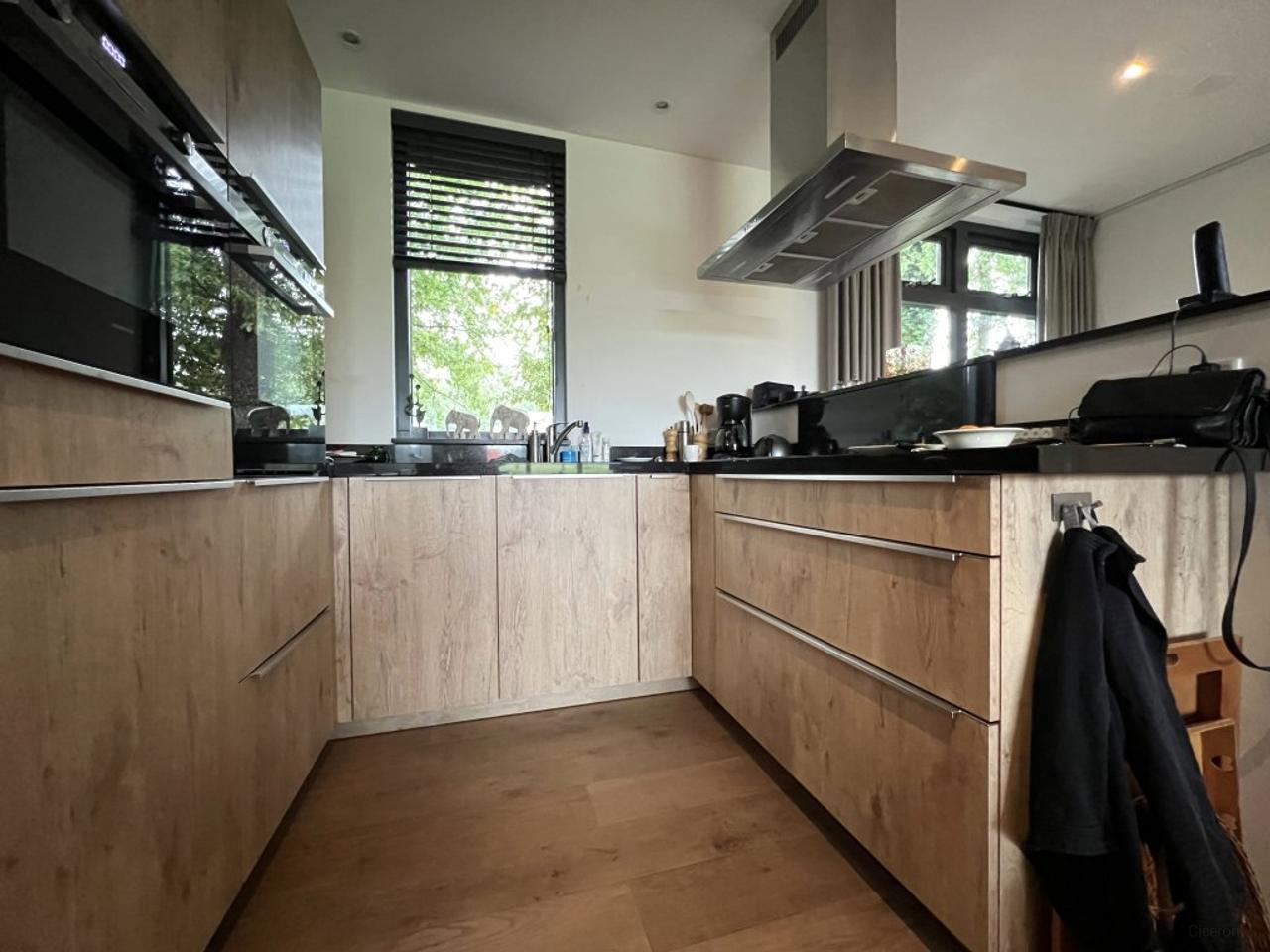 Detached Bungalow with 2 Bathrooms - Image 9