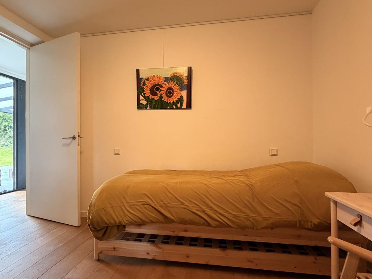 Detached Bungalow with 2 Bathrooms - Image 13