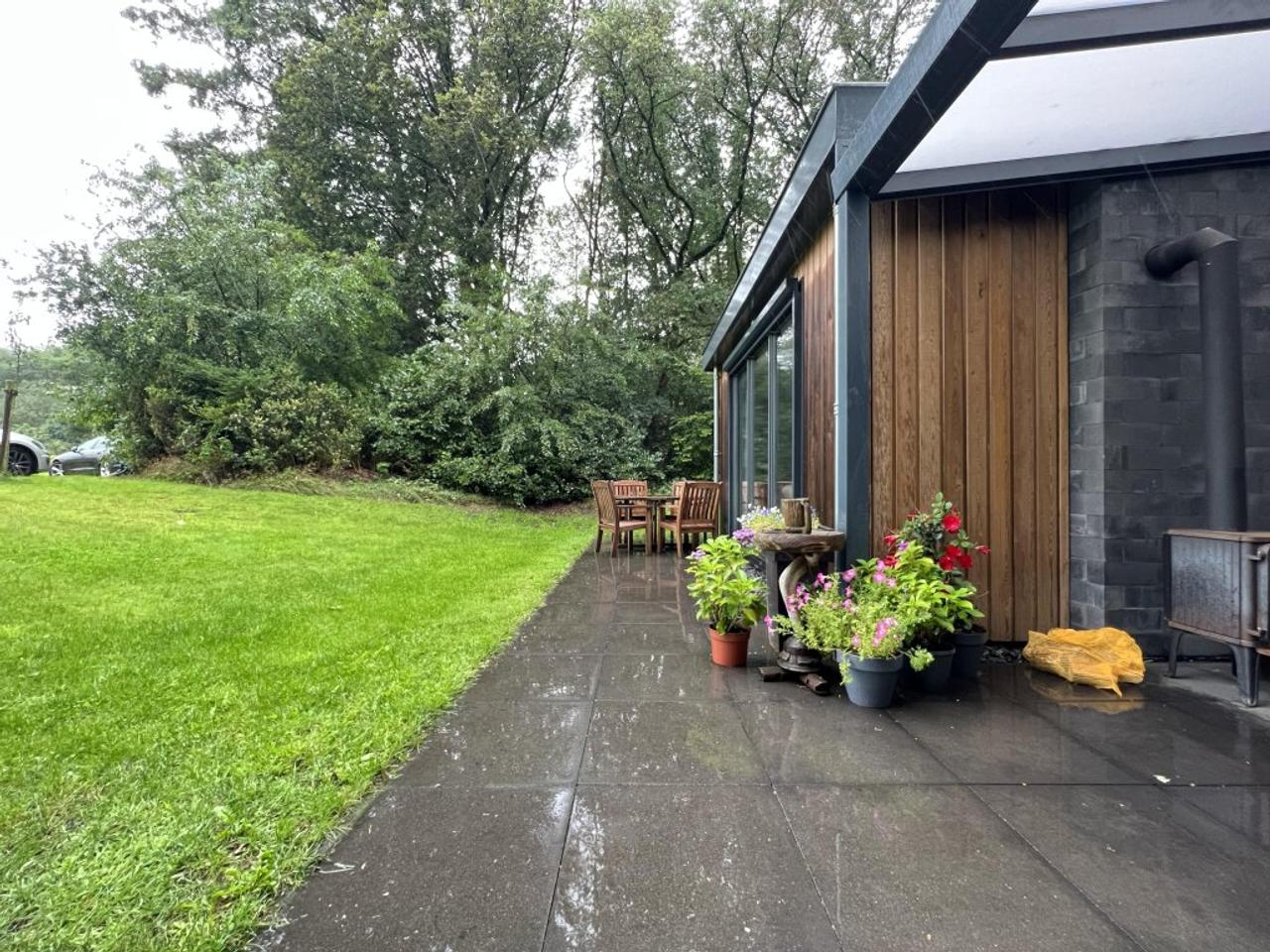 Detached Bungalow with 2 Bathrooms - Image 17