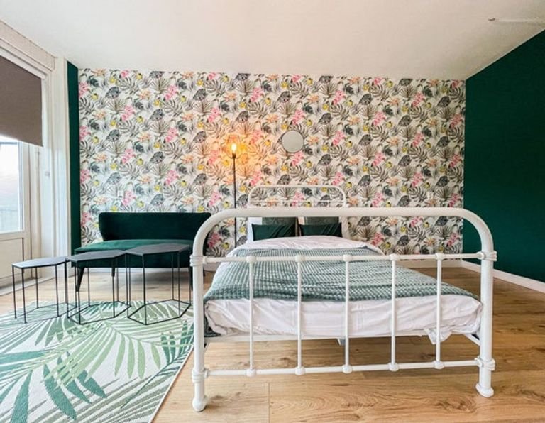 Gemeubileerde studio met privébalkon in Dordrecht - Afbeelding 2