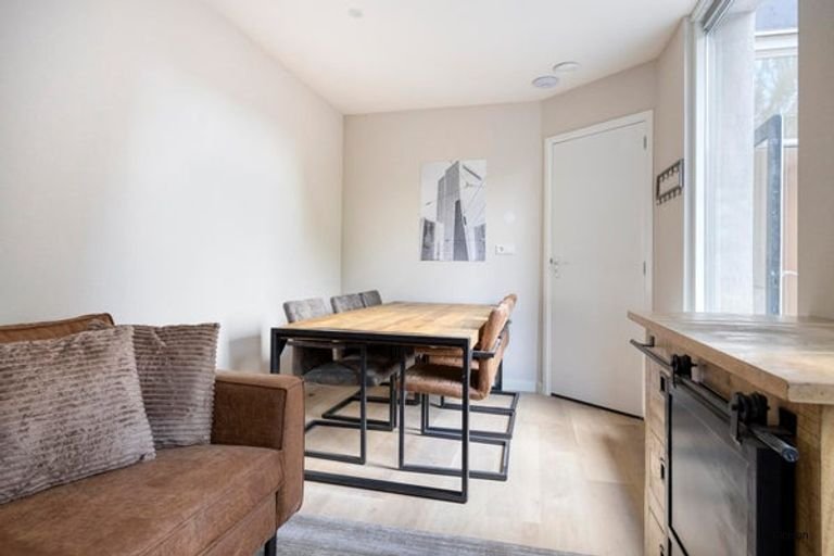 Student room with garden in IJsselmonde - Image 11