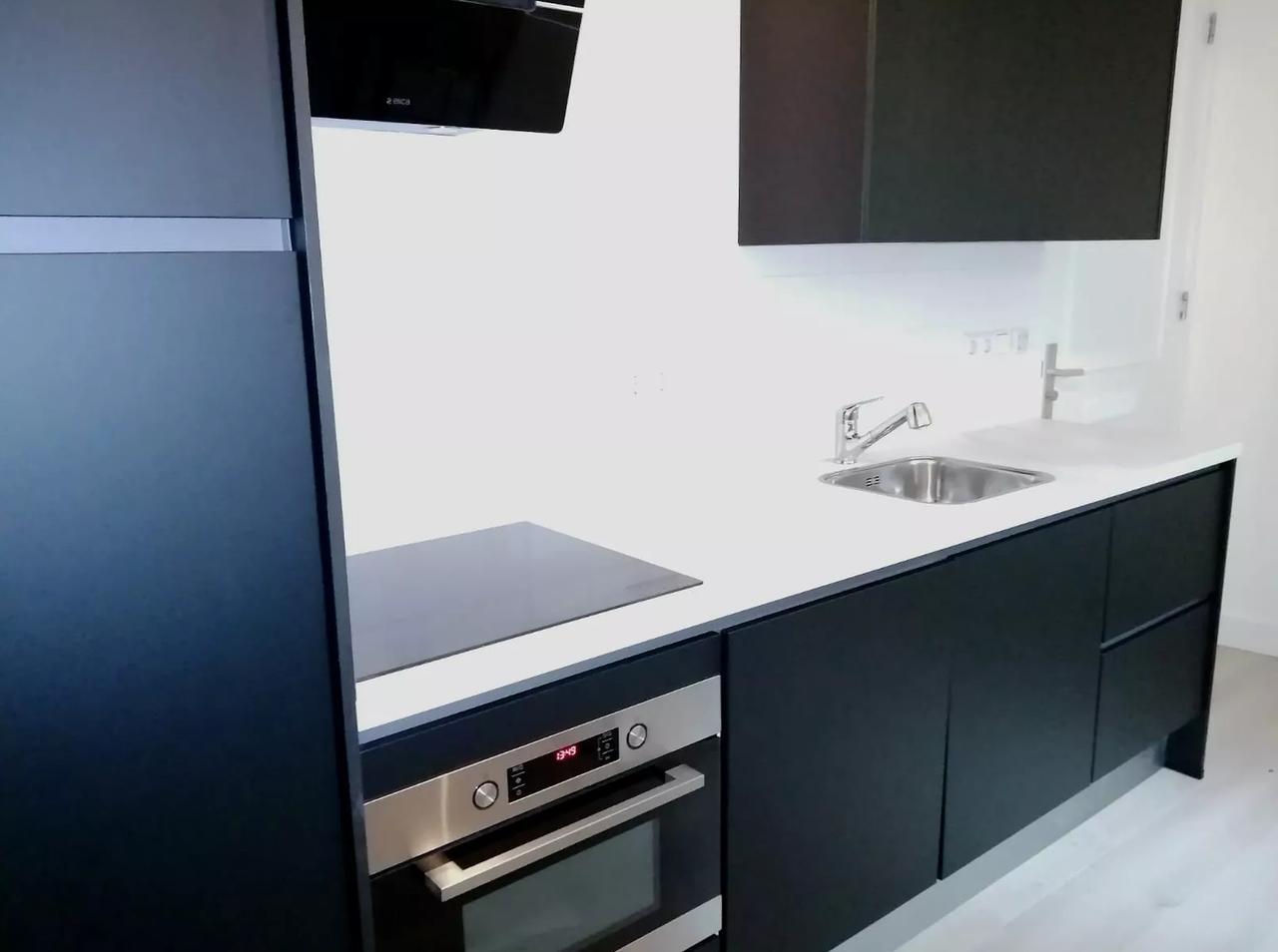 Gerenoveerd 2-kamerappartement per direct - Afbeelding 2