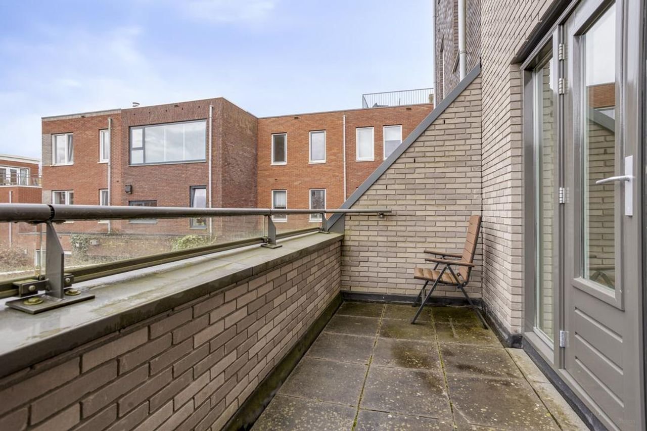 Furnished 4-bedroom townhouse - Image 18