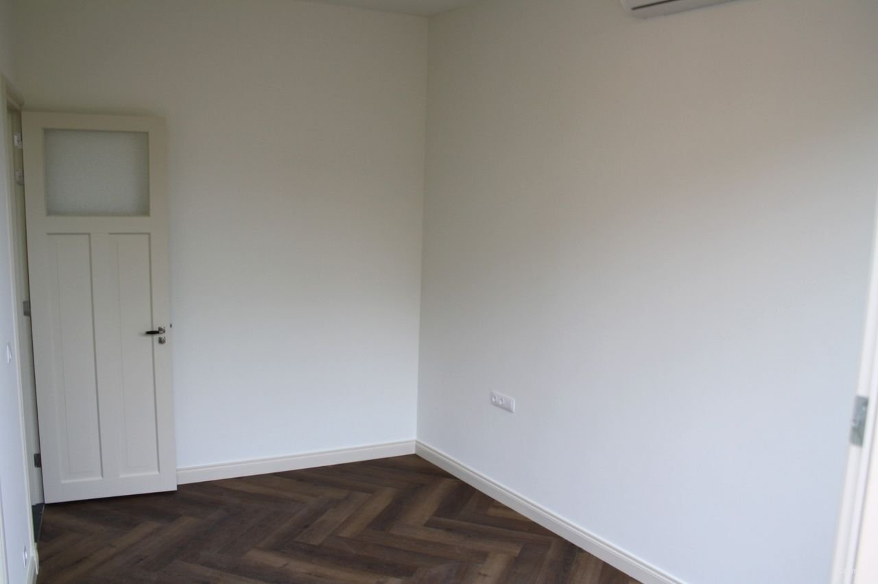Apartment with courtyard in Heerlen - Image 11