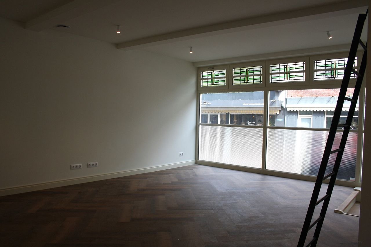 Apartment with courtyard in Heerlen - Image 2