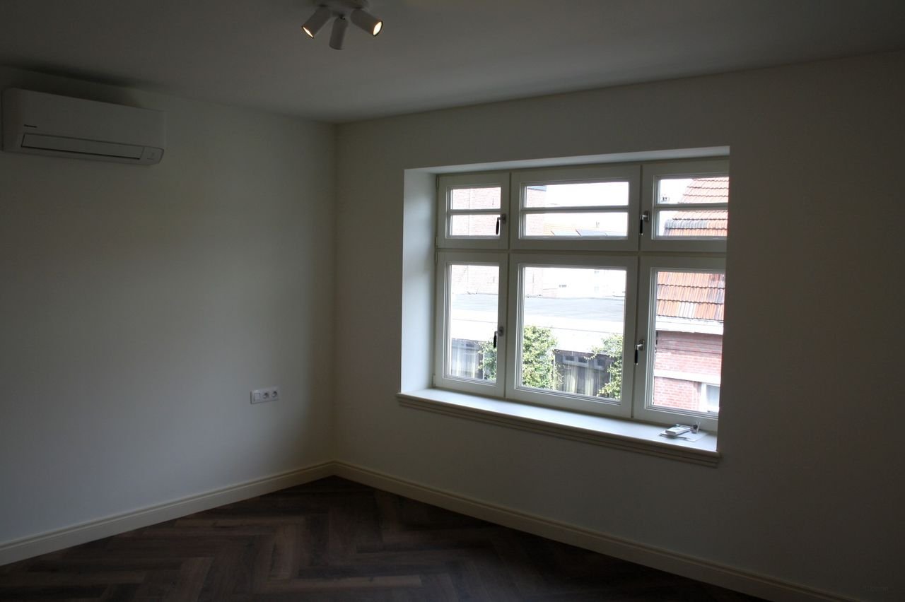 Apartment with roof terraces in Heerlen - Image 16