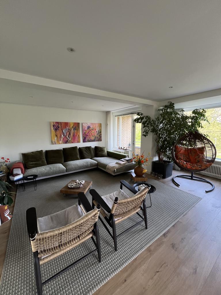 Gemeubileerd appartement met balkons - Afbeelding 2